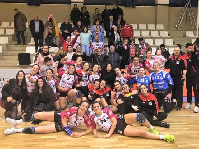 El Soliss BM Pozuelo vence al Granada en su feudo y empata a puntos con el segundo clasificado, el BM Bolaños Actualidad