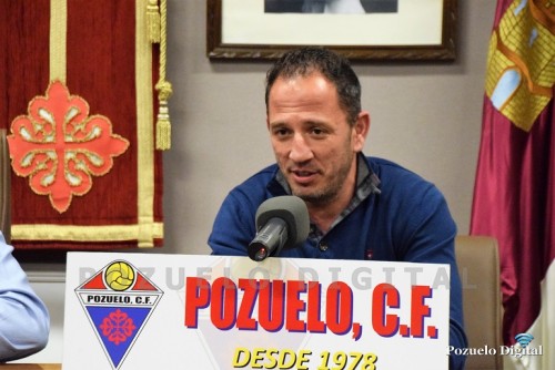 Presentación nuevo entrenador Pozuelo CF005